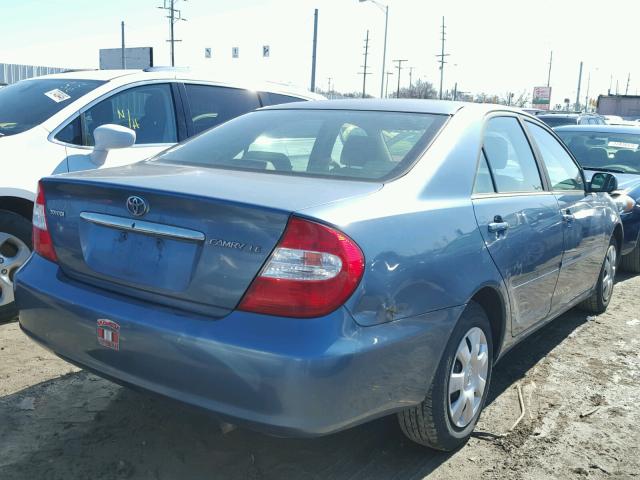 4T1BE32K83U664159 - 2003 TOYOTA CAMRY LE BLUE photo 4