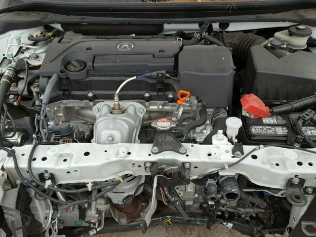 19UDE2F38GA016842 - 2016 ACURA ILX BASE WHITE photo 7