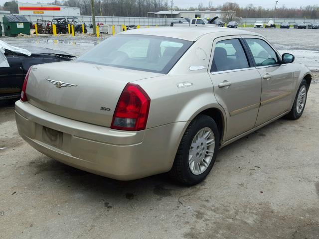 2C3KA43R46H303122 - 2006 CHRYSLER 300 BEIGE photo 4