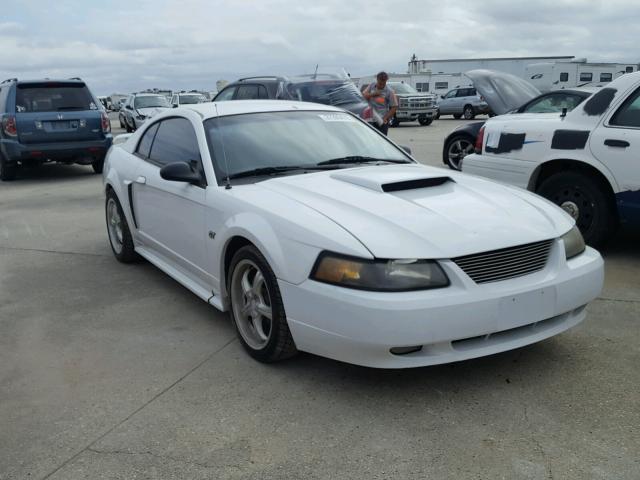 1FAFP42X31F256810 - 2001 FORD MUSTANG GT WHITE photo 1