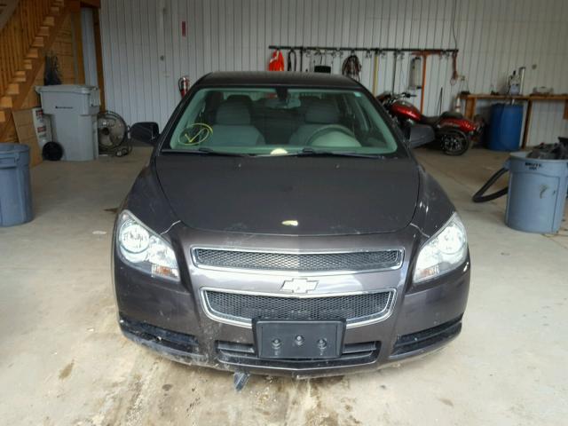 1G1ZB5E15BF261388 - 2011 CHEVROLET MALIBU LS ნაცრისფერი ფოტო 9