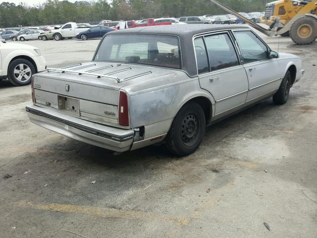 1G3CX69B0G4343748 - 1986 OLDSMOBILE 98 REGENCY SILVER photo 4