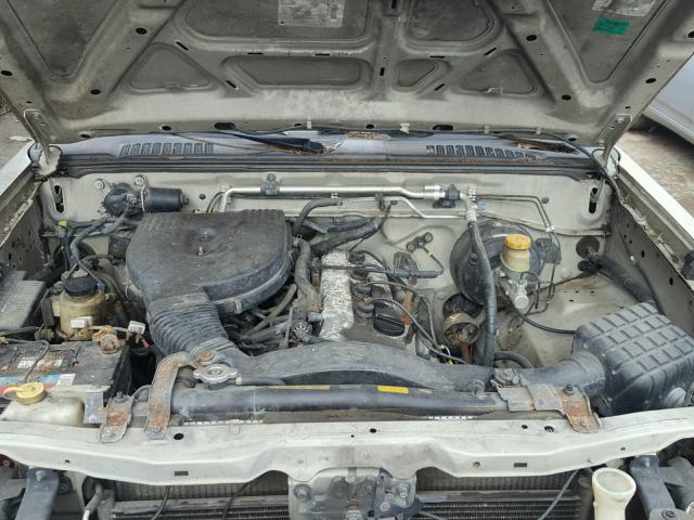 1N6DD26S61C345072 - 2001 NISSAN FRONTIER K TAN photo 7