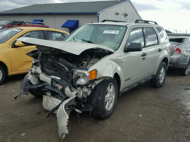 1FMCU03178KA81080 - 2008 FORD ESCAPE XLT WHITE photo 2