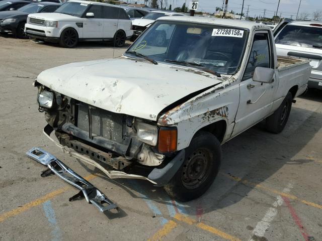 JT4RN50R6F0077842 - 1985 TOYOTA PICKUP 1/2 WHITE photo 2