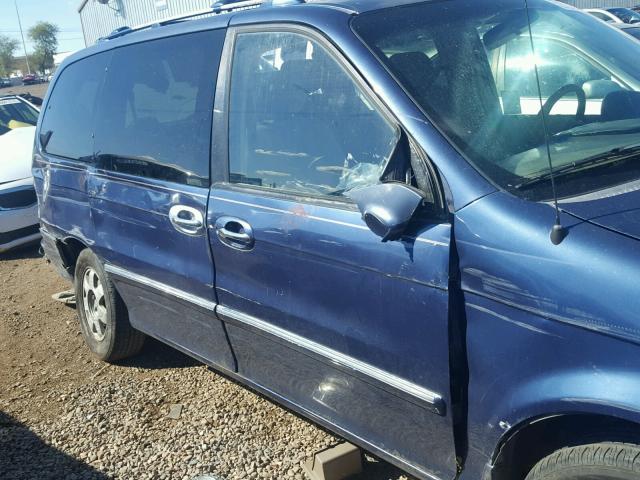 KNDUP131826325891 - 2002 KIA SEDONA EX BLUE photo 9