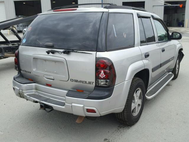 1GNDS13S642387850 - 2004 CHEVROLET TRAILBLAZE SILVER photo 4