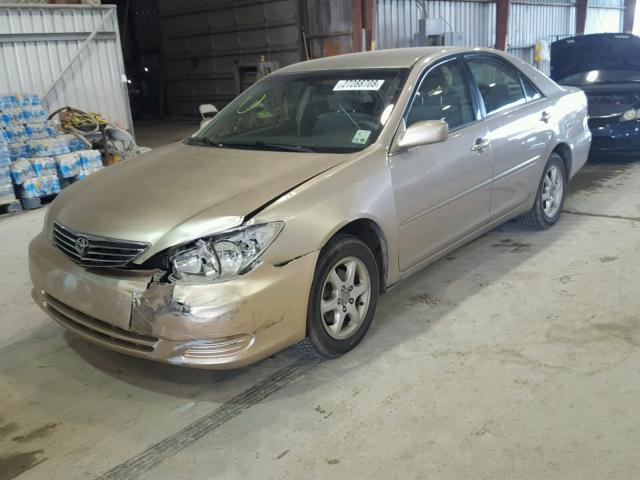 4T1BE30K15U393130 - 2005 TOYOTA CAMRY LE TAN photo 2