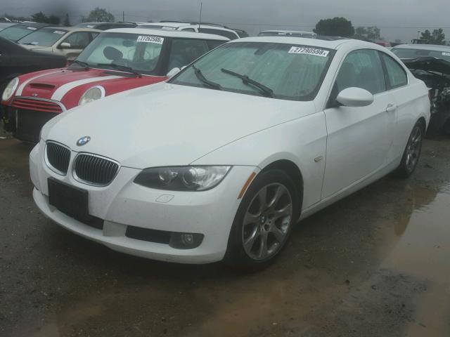 WBAWV53508P077936 - 2008 BMW 328 XI SUL WHITE photo 2