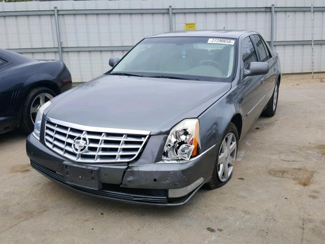 1G6KD57Y46U255938 - 2006 CADILLAC DTS GRAY photo 2