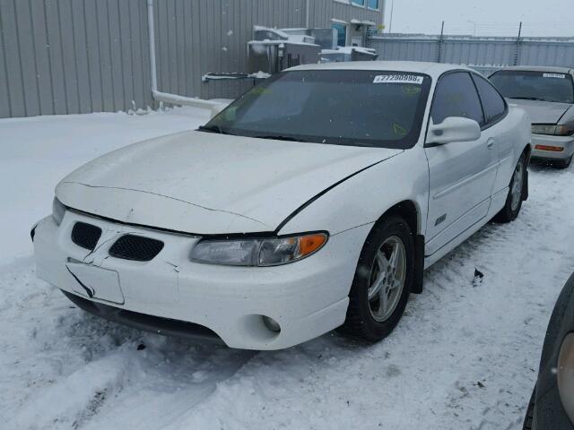 1G2WR121XXF227462 - 1999 PONTIAC GRAND PRIX WHITE photo 2