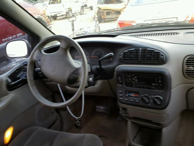 1P4GP44RXVB445069 - 1997 PLYMOUTH GRAND VOYA GRAY photo 9