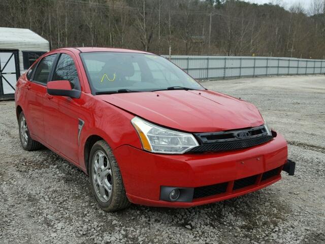 1FAHP35N58W180496 - 2008 FORD FOCUS SE RED photo 1