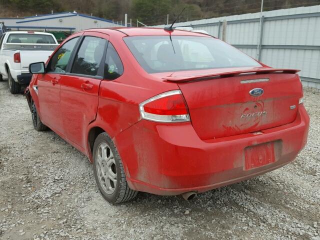 1FAHP35N58W180496 - 2008 FORD FOCUS SE RED photo 3