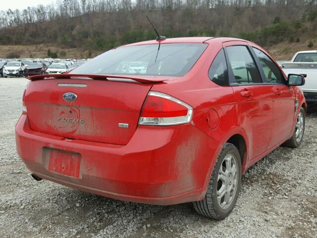 1FAHP35N58W180496 - 2008 FORD FOCUS SE RED photo 4