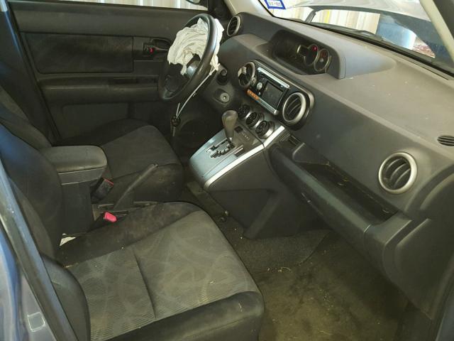 JTLZE4FE6B1128408 - 2011 TOYOTA SCION XB ნაცრისფერი ფოტო 5