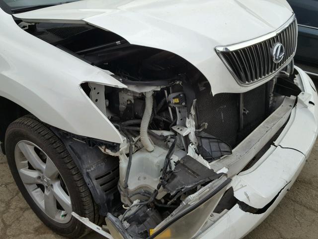 JTJHA31U840031180 - 2004 LEXUS RX 330 WHITE photo 9