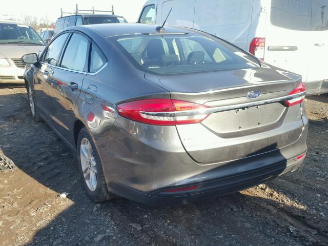 3FA6P0H72JR177809 - 2018 FORD FUSION SE GRAY photo 3