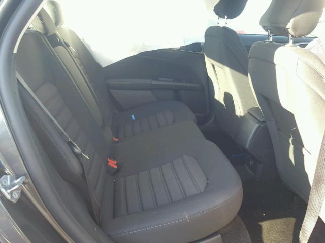 3FA6P0H72JR177809 - 2018 FORD FUSION SE GRAY photo 6