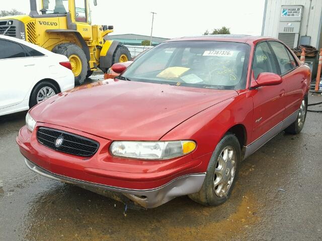 2G4WF5215W1597005 - 1998 BUICK REGAL GS RED photo 2