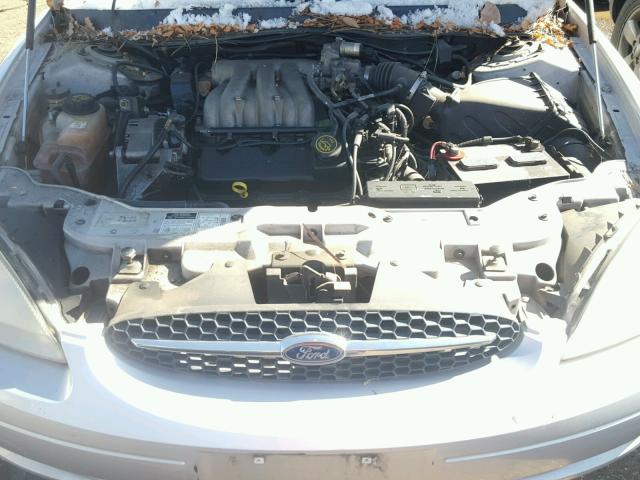 1FAFP5822YG197948 - 2000 FORD TAURUS SE SILVER photo 7