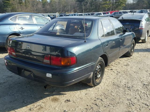 4T1SK12E8SU606381 - 1995 TOYOTA CAMRY LE GREEN photo 4