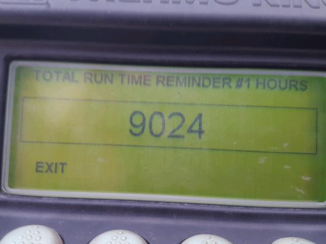 1UYVS25357U033109 - 2007 UTILITY TRAILER WHITE photo 8