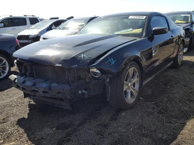 1ZVBP8AM4C5262239 - 2012 FORD MUSTANG BLACK photo 2