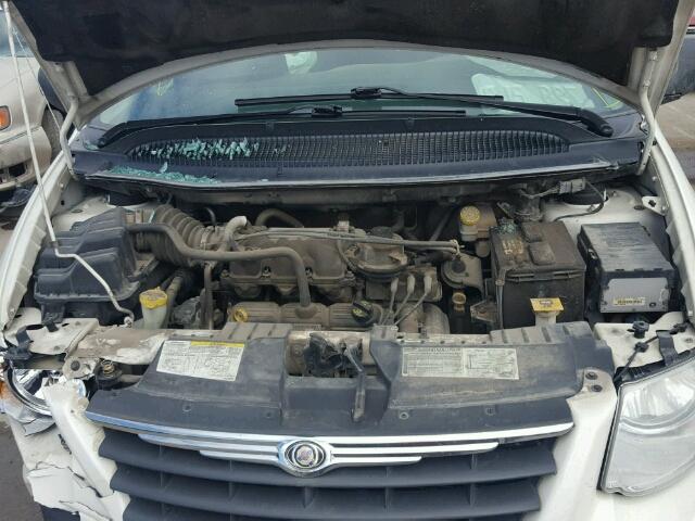 2A4GP54L37R158273 - 2007 CHRYSLER TOWN & COU WHITE photo 7