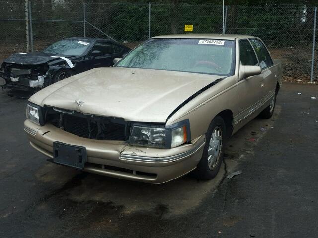 1G6KD54Y9WU764508 - 1998 CADILLAC DEVILLE GOLD photo 2