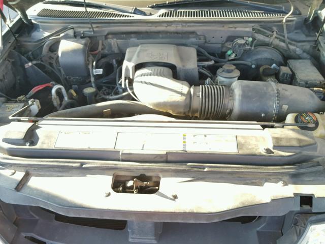 5LMPU28L6XLJ11716 - 1999 LINCOLN NAVIGATOR GREEN photo 7