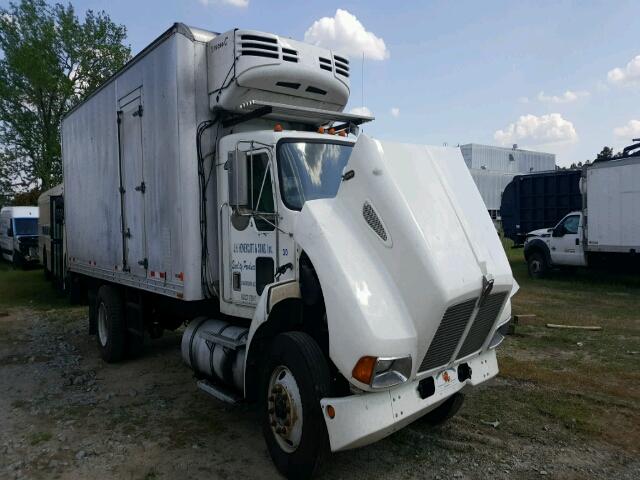 2NKMHY6X12M894883 - 2002 KENWORTH CONSTRUCTI WHITE photo 1