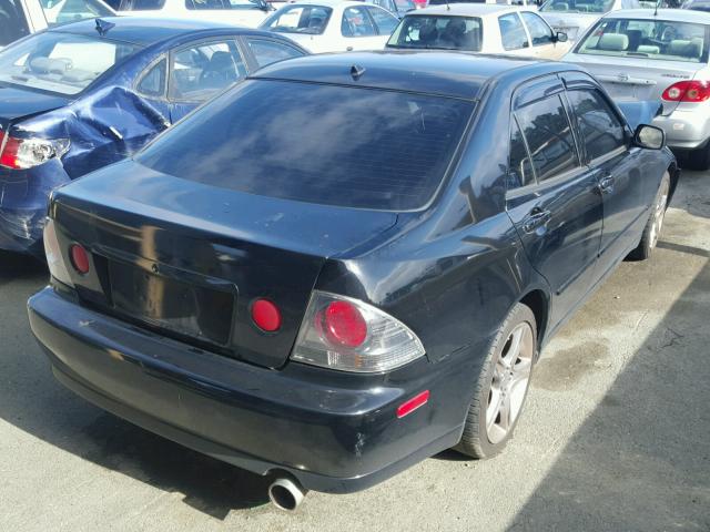 JTHBD192930065827 - 2003 LEXUS IS 300 BLACK photo 4