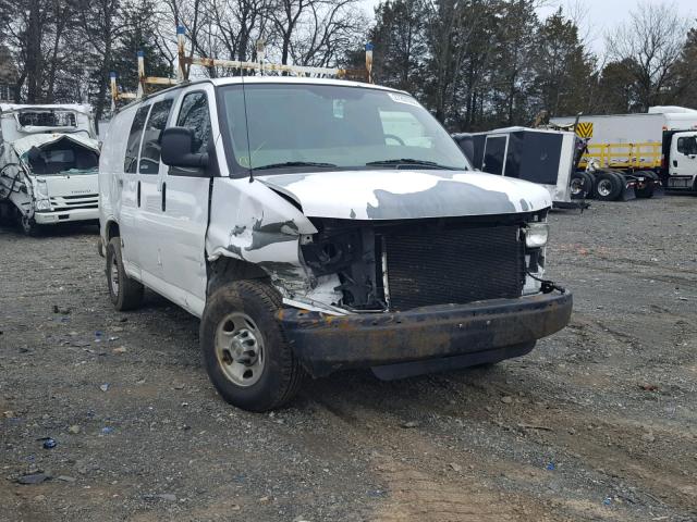 1GCGG25VX71224956 - 2007 CHEVROLET EXPRESS G2 WHITE photo 1