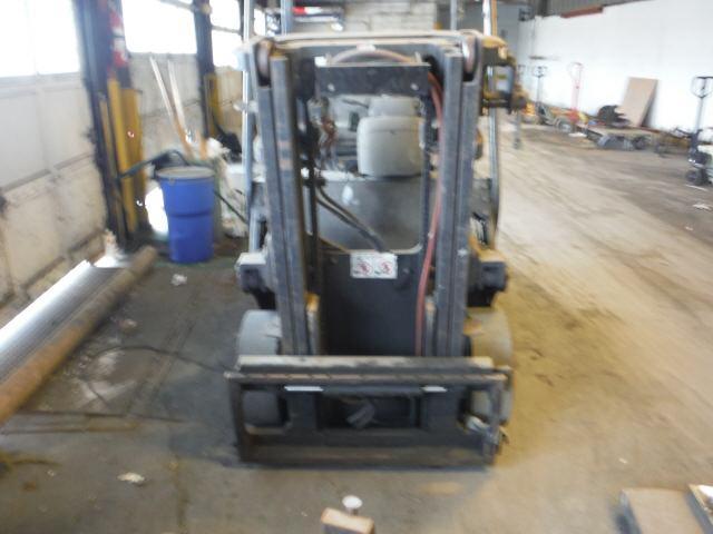 580552A - 2004 KMTS FORKLIFT UNKNOWN - NOT OK FOR INV. photo 5