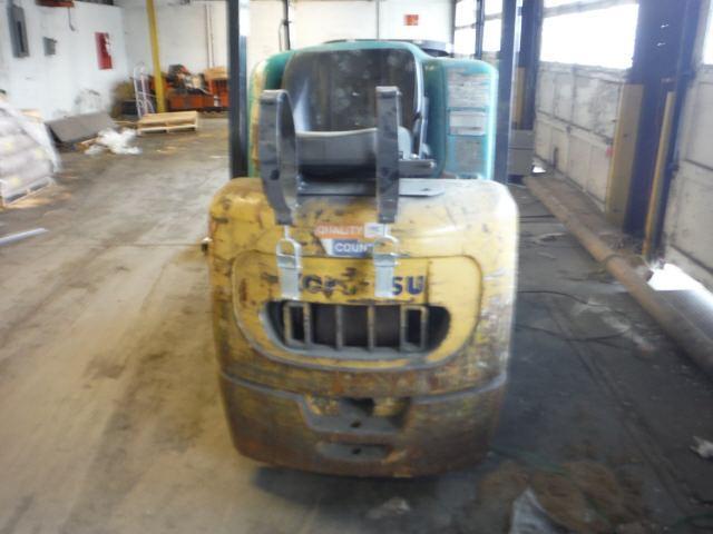 580552A - 2004 KMTS FORKLIFT UNKNOWN - NOT OK FOR INV. photo 6