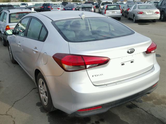 3KPFK4A73HE072188 - 2017 KIA FORTE LX SILVER photo 3