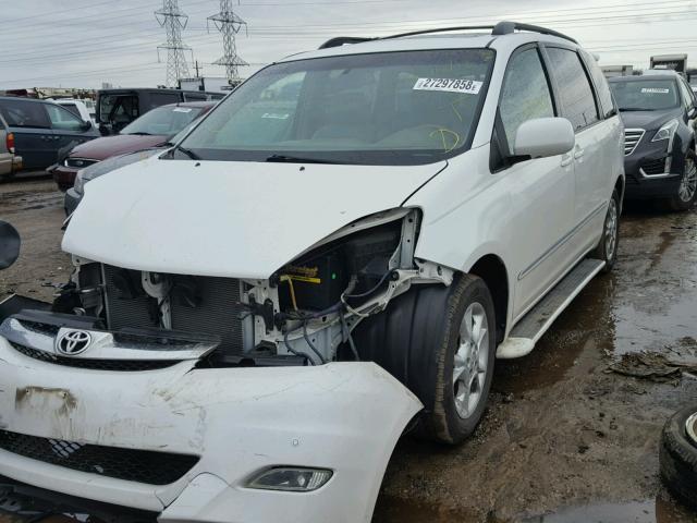 5TDZA22C66S414364 - 2006 TOYOTA SIENNA XLE WHITE photo 2