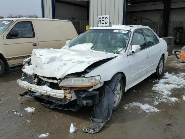 1HGCG16561A025371 - 2001 HONDA ACCORD EX WHITE photo 2