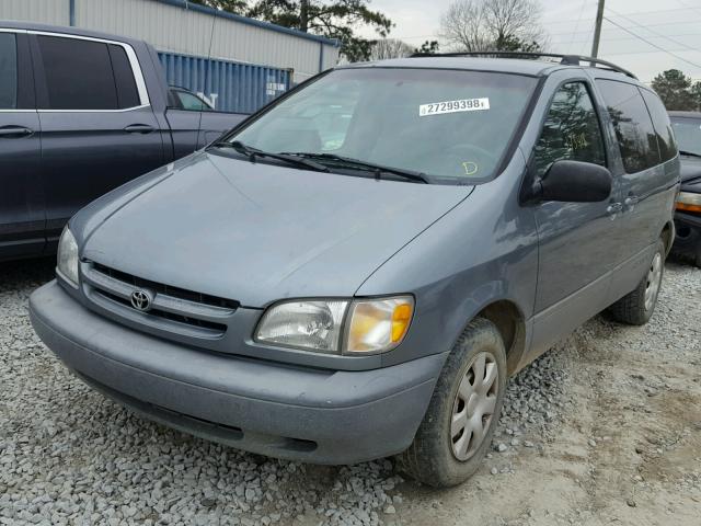 4T3ZF13C4XU153486 - 1999 TOYOTA SIENNA LE GREEN photo 2