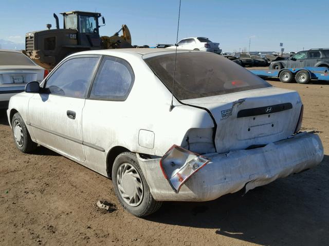 KMHCF35G82U208069 - 2002 HYUNDAI ACCENT L WHITE photo 3