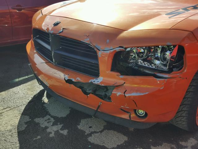 2B3KA43R76H355972 - 2006 DODGE CHARGER SE ORANGE photo 9