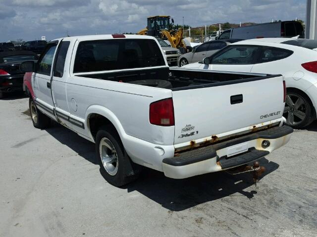 1GCCS19W018179065 - 2001 CHEVROLET S10 WHITE photo 3