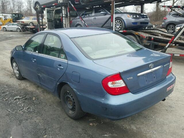 4T1BE32K73U665853 - 2003 TOYOTA CAMRY LE BLUE photo 3