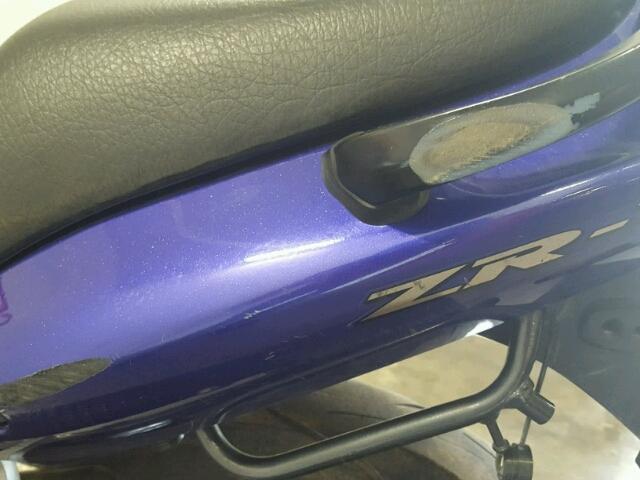 JKAZRDH172A003499 - 2002 KAWASAKI ZR750 G PURPLE photo 15