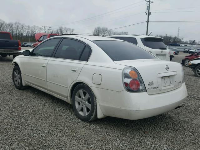 1N4AL11E22C235275 - 2002 NISSAN ALTIMA BAS WHITE photo 3