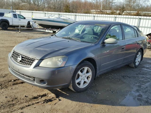 1N4AL11DX6C251396 - 2006 NISSAN ALTIMA S GRAY photo 2