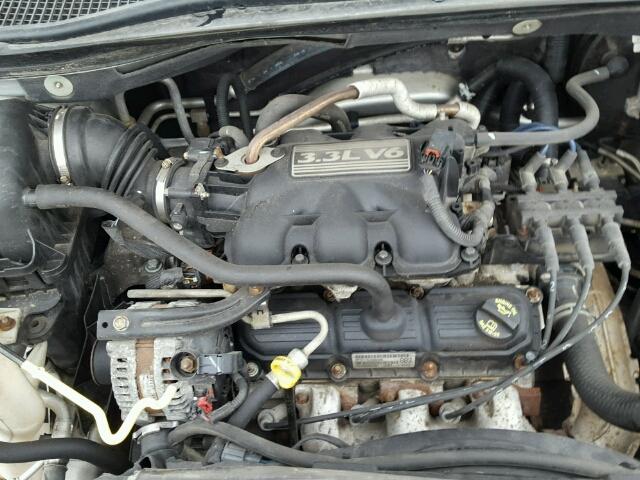 2A8HR44H28R829615 - 2008 CHRYSLER TOWN & COU SILVER photo 7