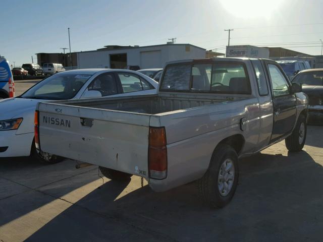 1N6SD16S7TC378344 - 1996 NISSAN TRUCK KING SILVER photo 4