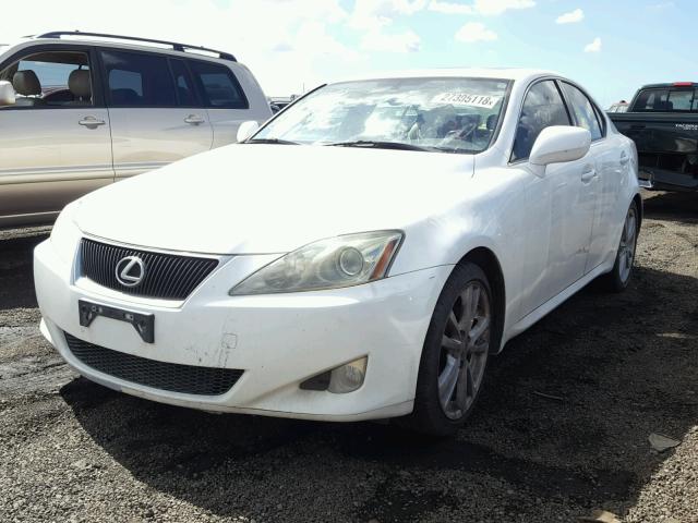 JTHBK262472027478 - 2007 LEXUS IS 250 WHITE photo 2